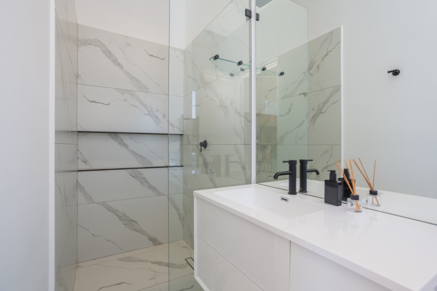 4 Bedroom Property for Sale in Val De Vie Estate Western Cape